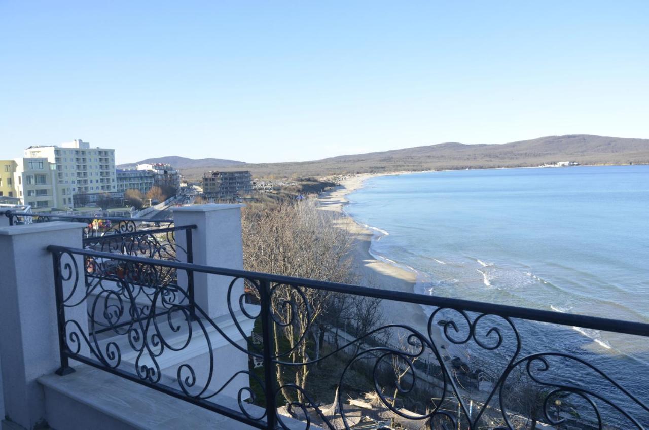 Ashram Hotel Primorsko Exterior foto